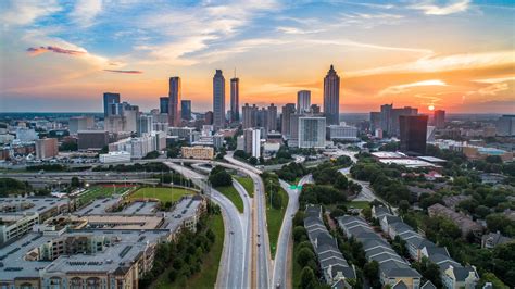 how many people in atlanta|Atlanta .